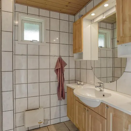 Дом отдыха In With Kitchen