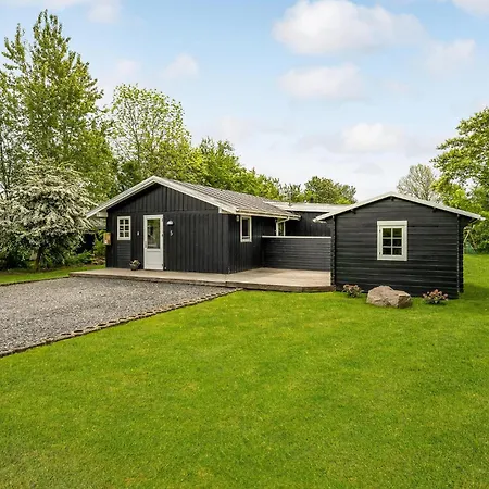 Holiday home In With Kitchen *