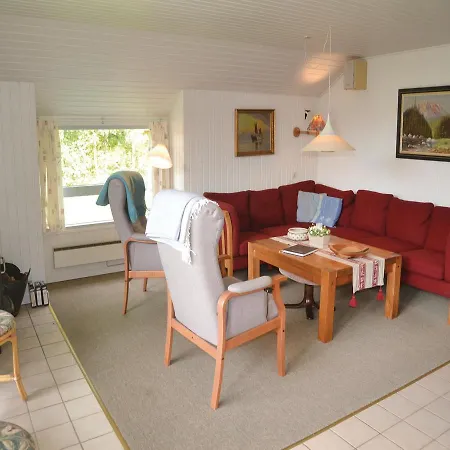 Three-bedroom Holiday In