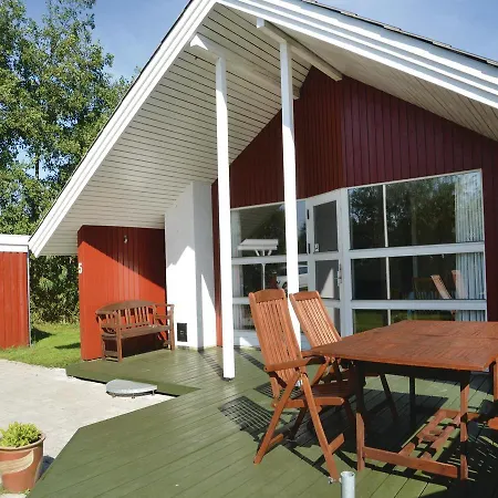 Three-bedroom Holiday In Hemmet
