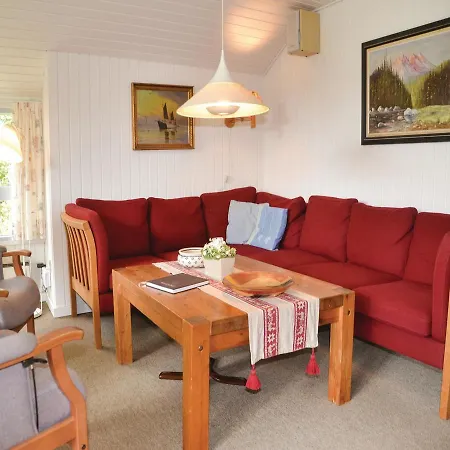 Three-bedroom Holiday In Hemmet