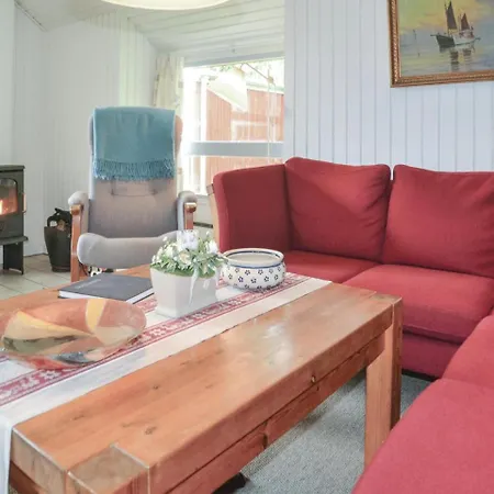 Three-bedroom Holiday In Hemmet